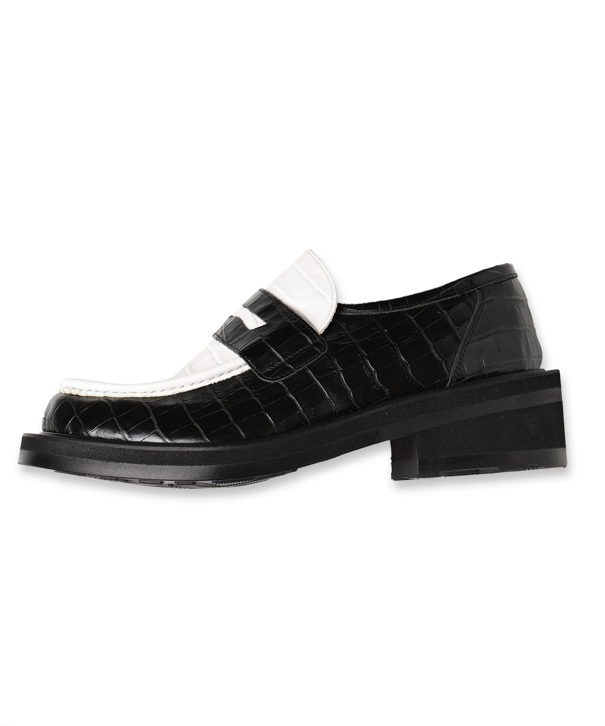 LEATHER LOAFERS
