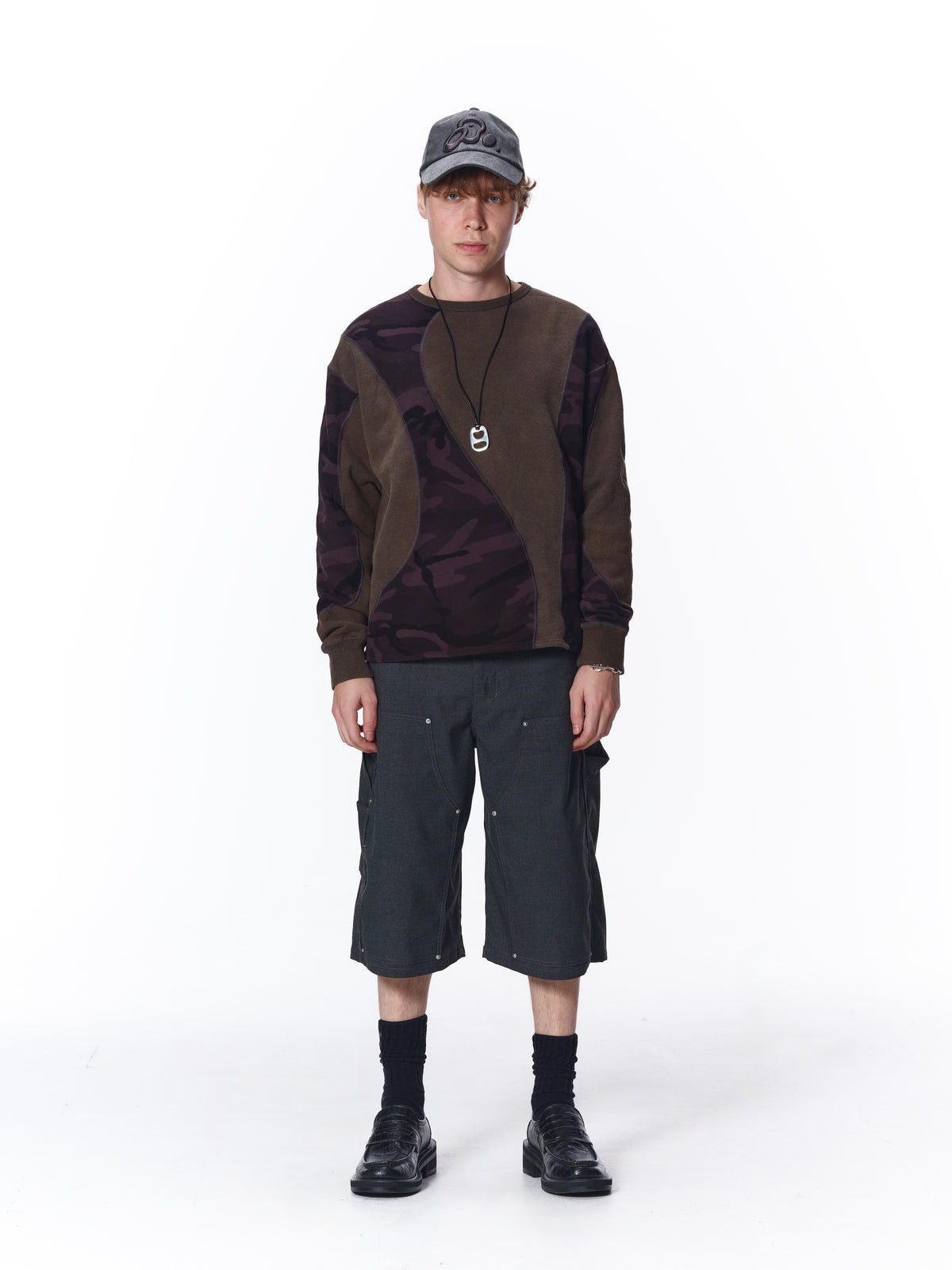 SWITCHING STITCH SWEAT CREW