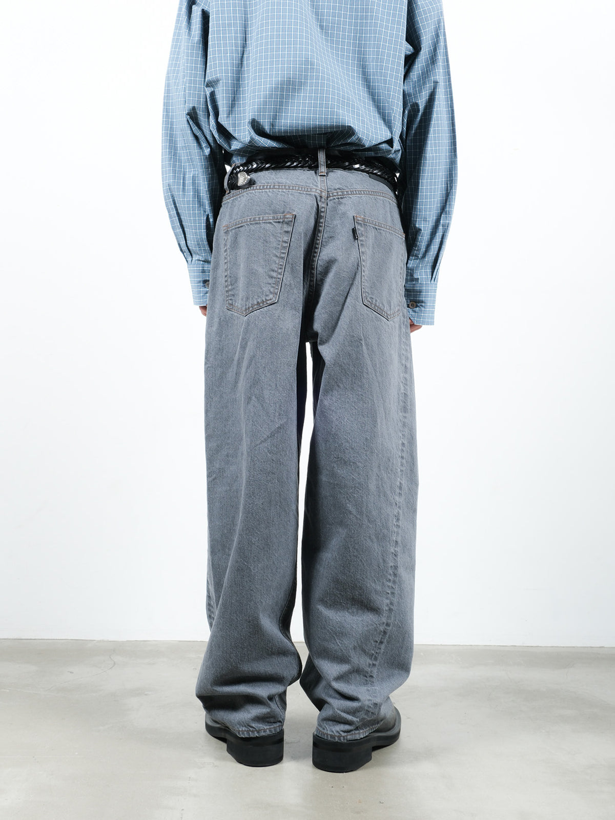 USED TWIST DENIM PANTS