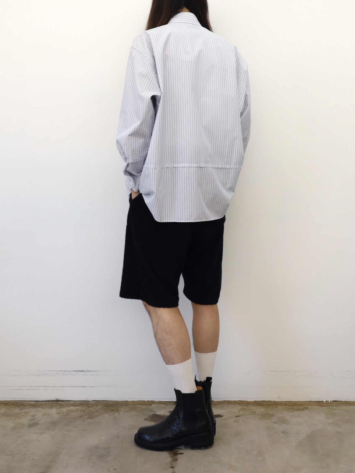 GEOMETRIC PILE WIDE SHORTS