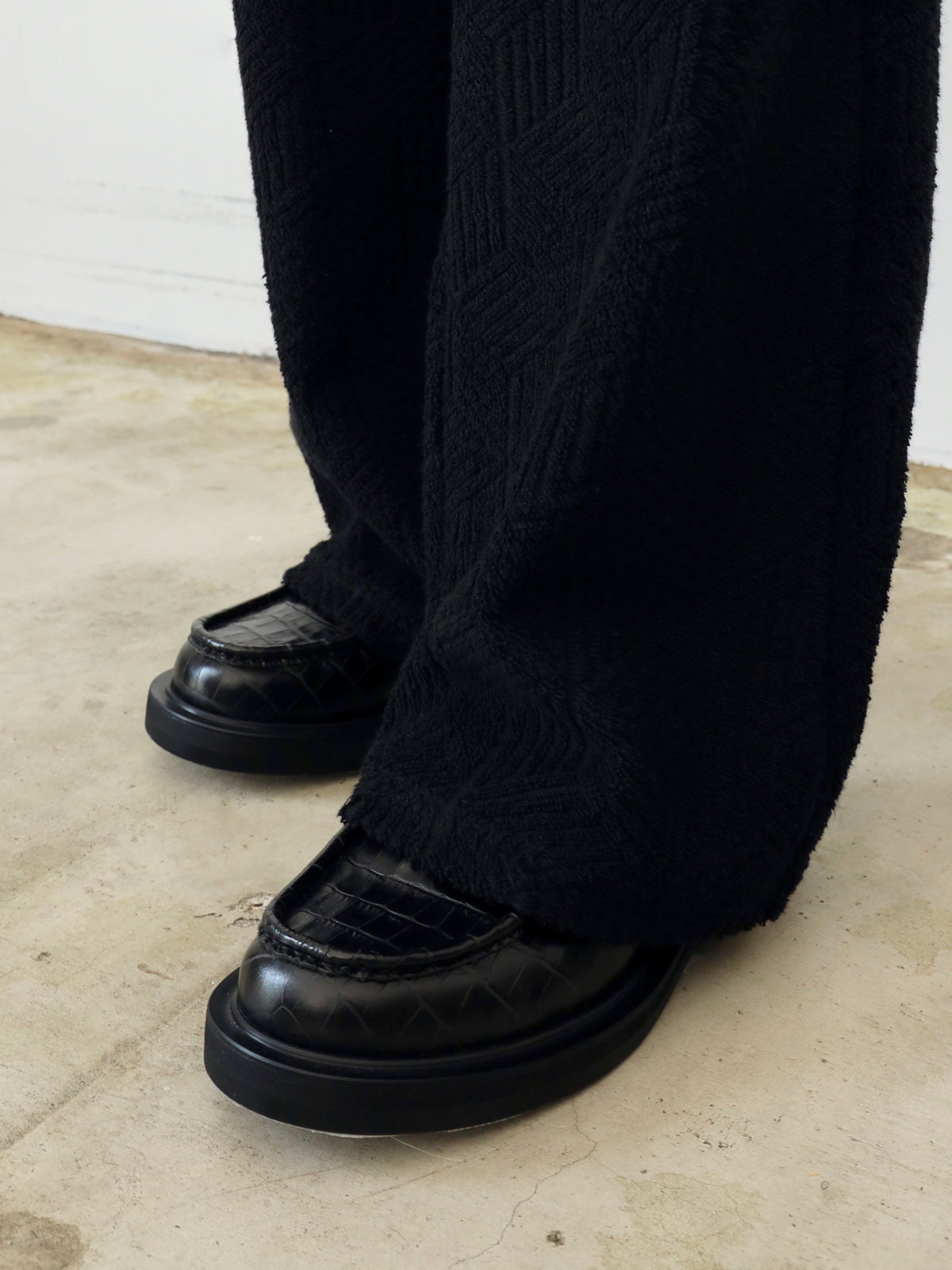 LEATHER LOAFERS