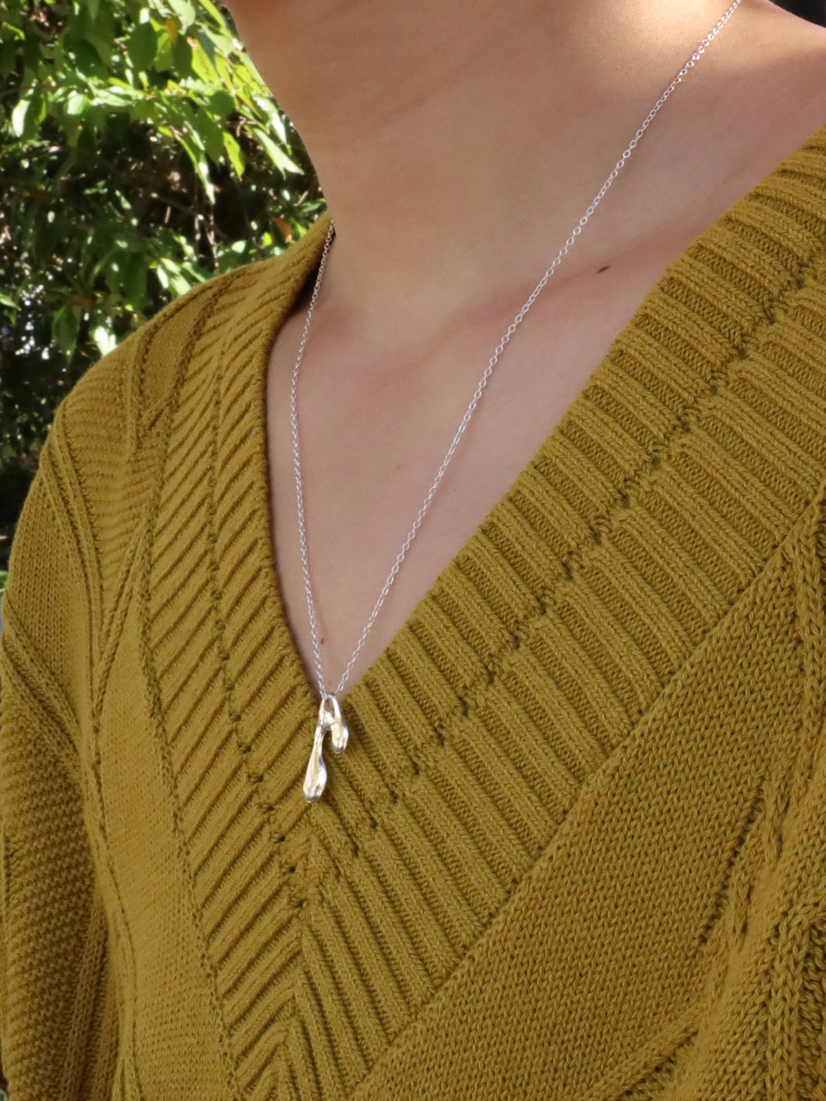 925 SILVER J NECKLACE