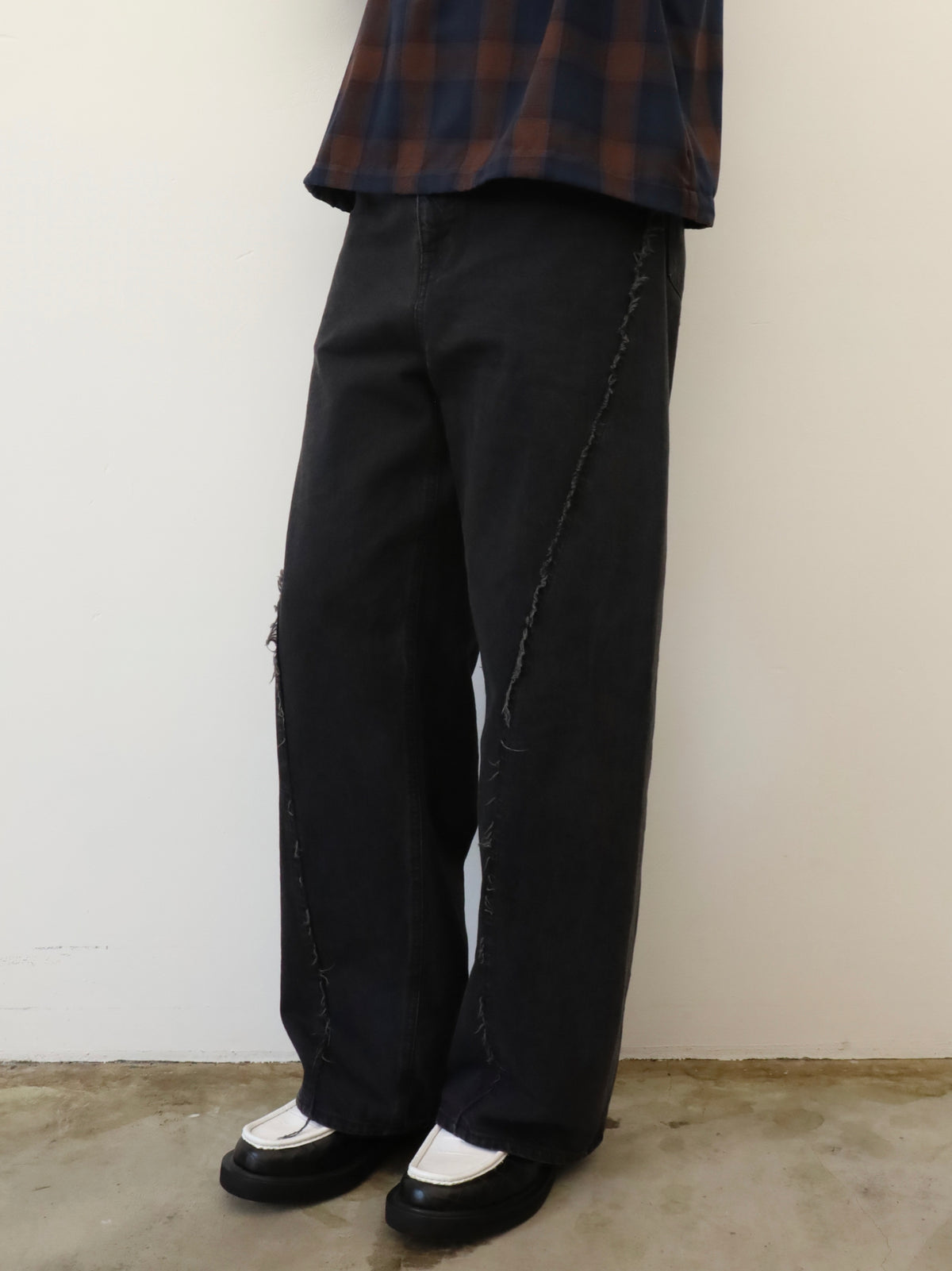 LEATHER LOAFERS