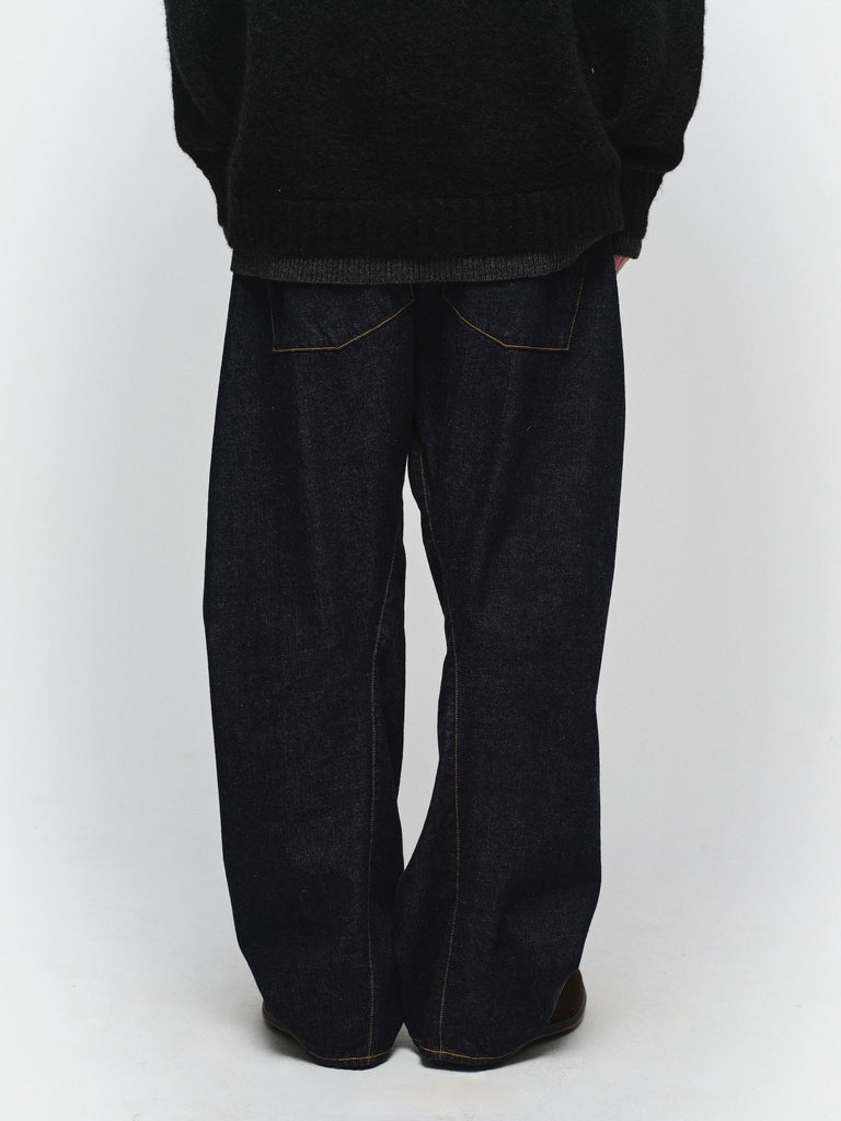 3D CUTTING DENIM PANTS