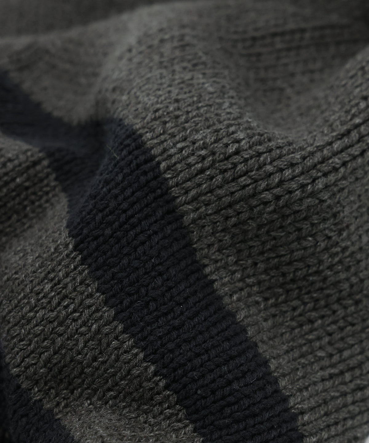 REVERSIBLE BEANIE