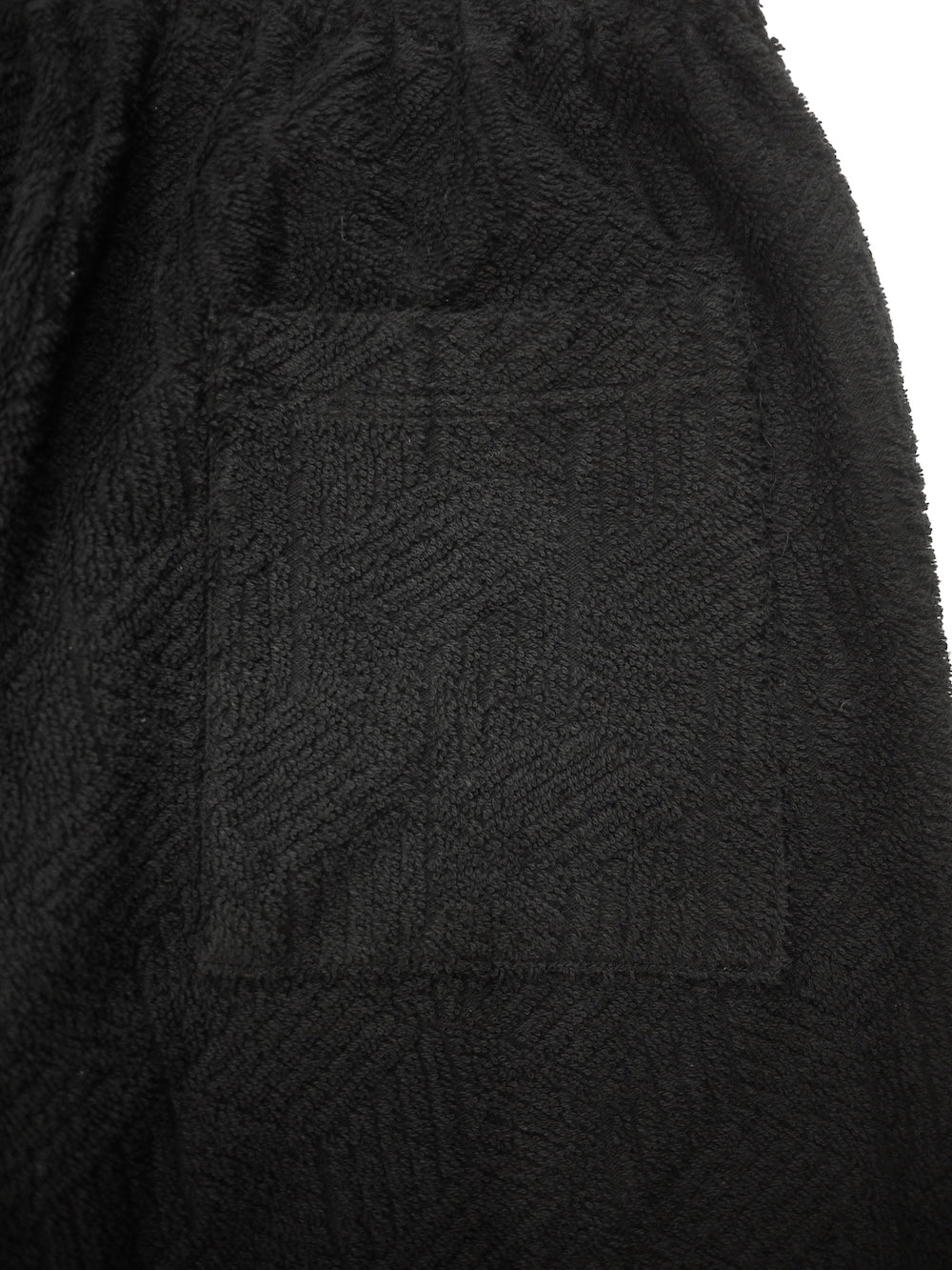 GEOMETRIC PILE WIDE SHORTS