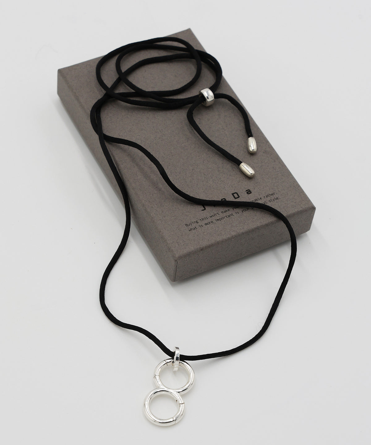 OCTO NECKLACE