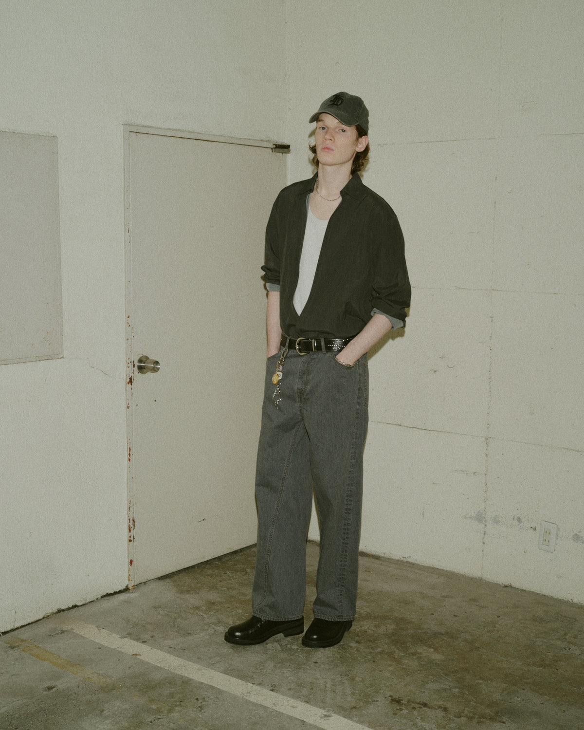 USED TWIST DENIM PANTS