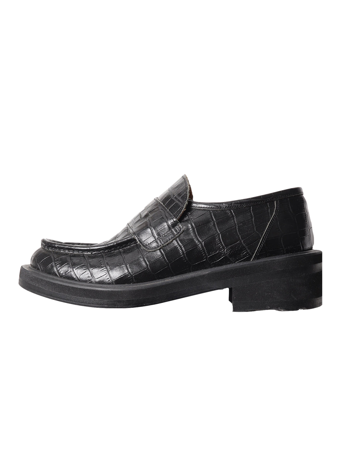 LEATHER LOAFERS