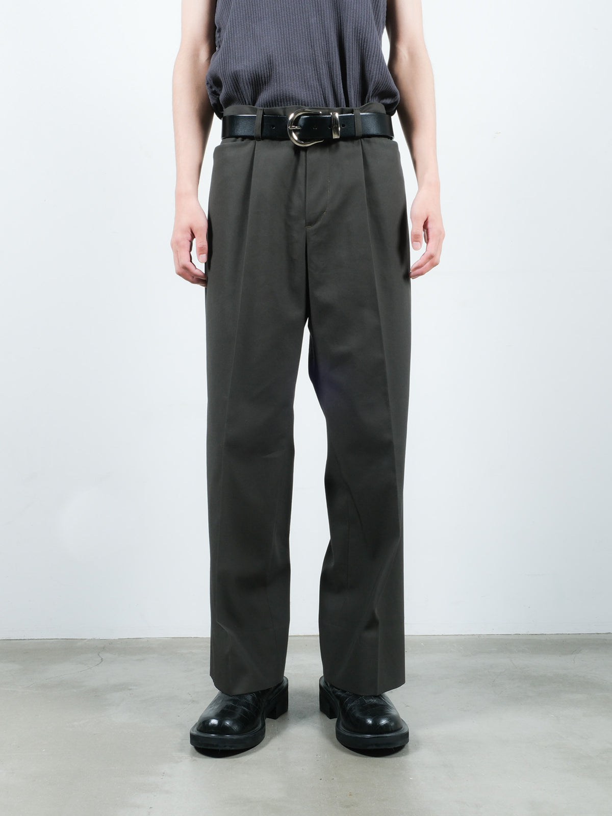 [SAMPLE] ONE TUCK SLACKS