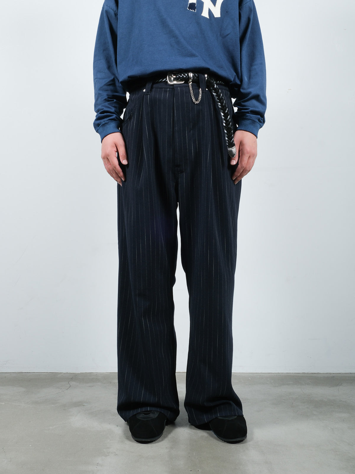STRIPE WIDE ONE TUCK PANTS