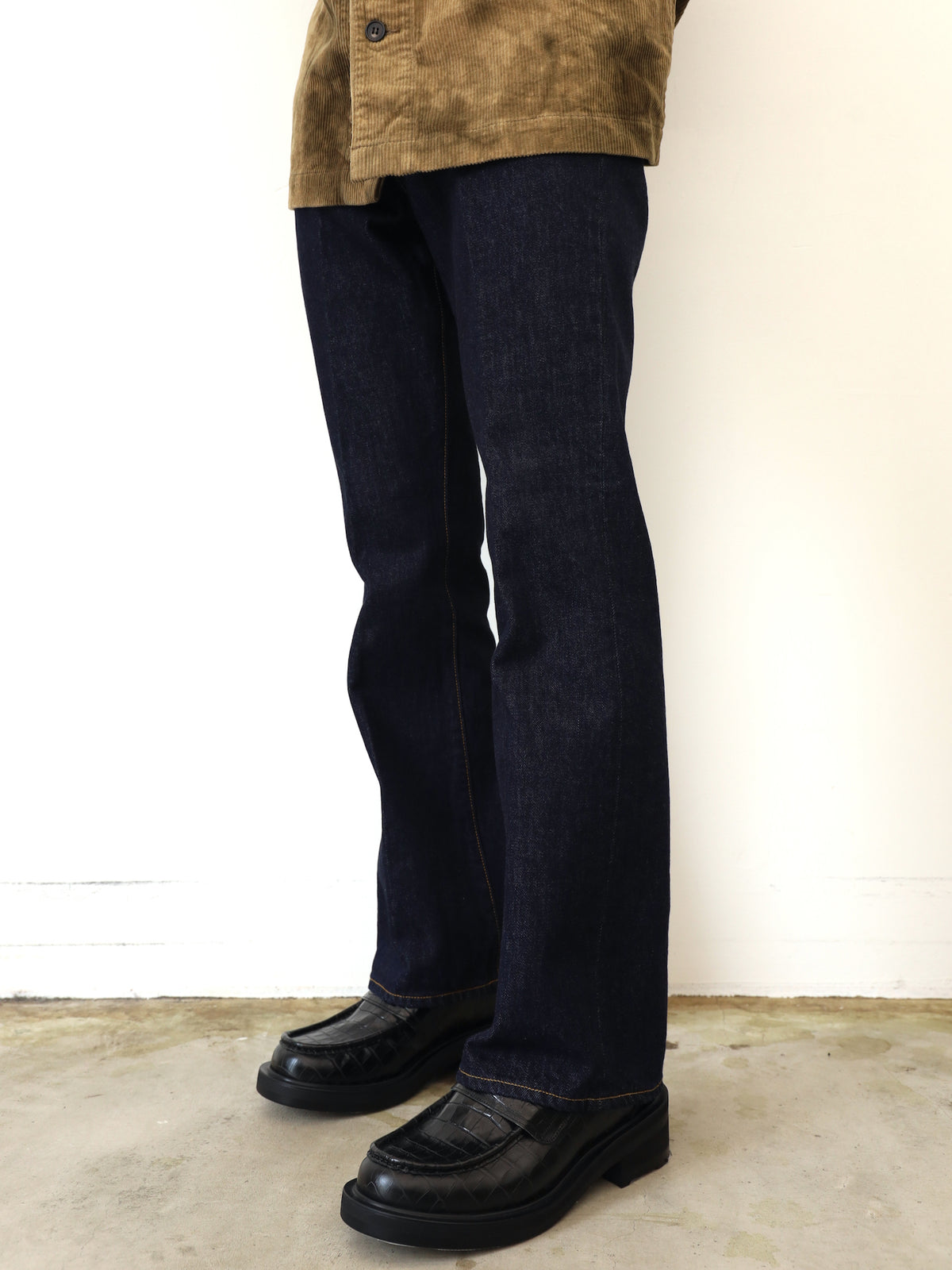 LEATHER LOAFERS