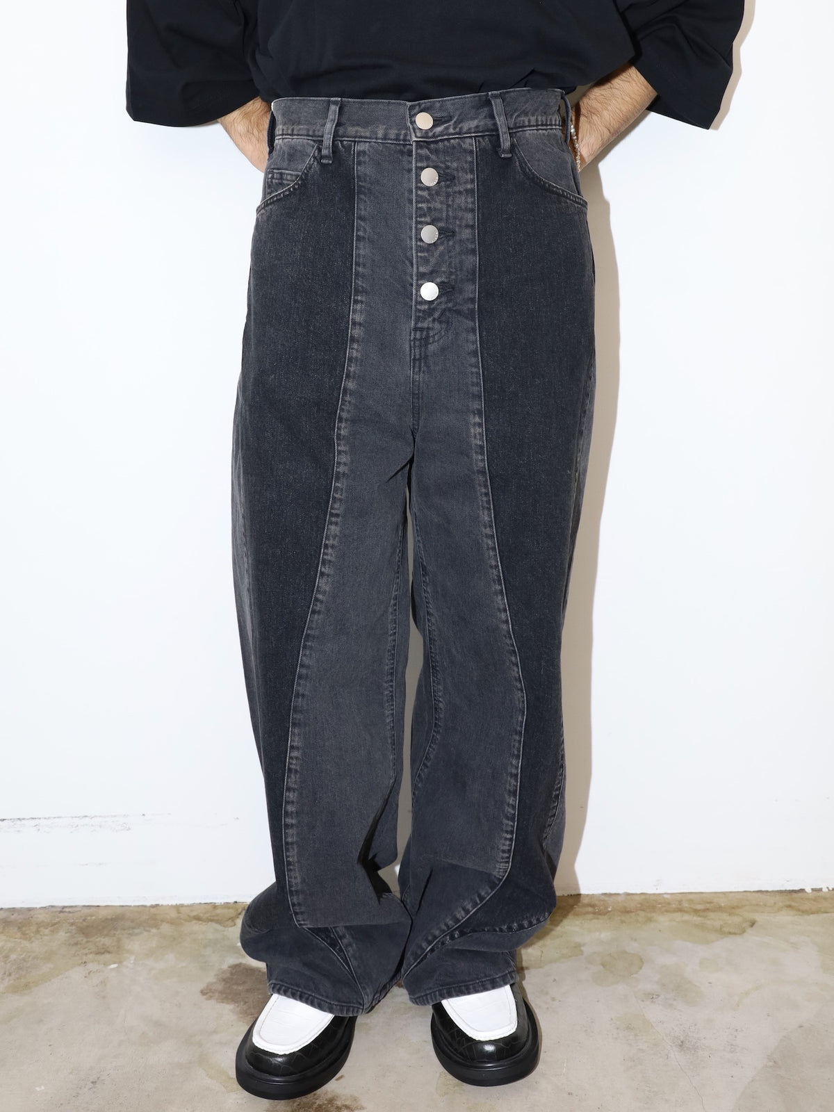 LEATHER LOAFERS