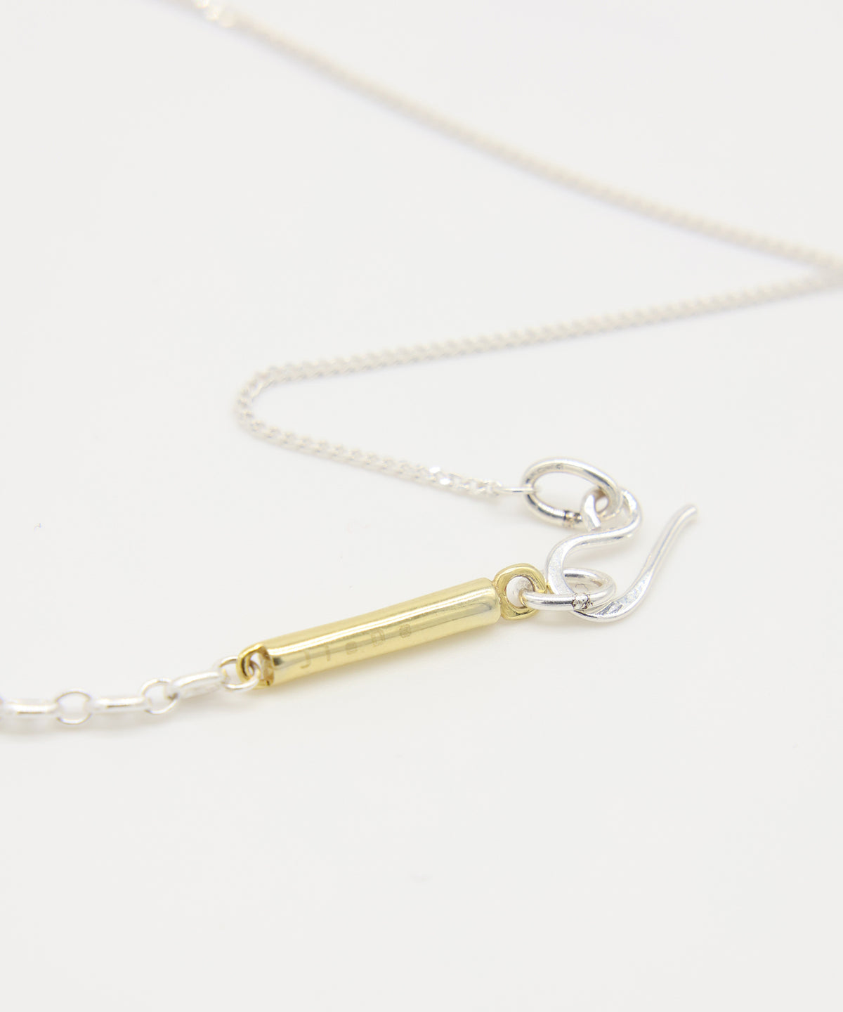 925 SILVER SWITCHING NECKLACE